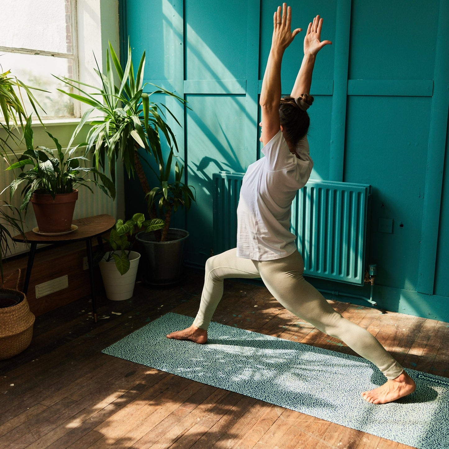 Wormy Travel Yoga Mat Downward-Frog